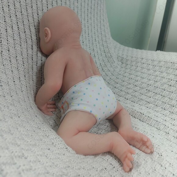 40cm Closed Eyes Platinum Silicone Sleeping Cute Newborn Reborn Baby Girl Dolls - Picture 11 of 12